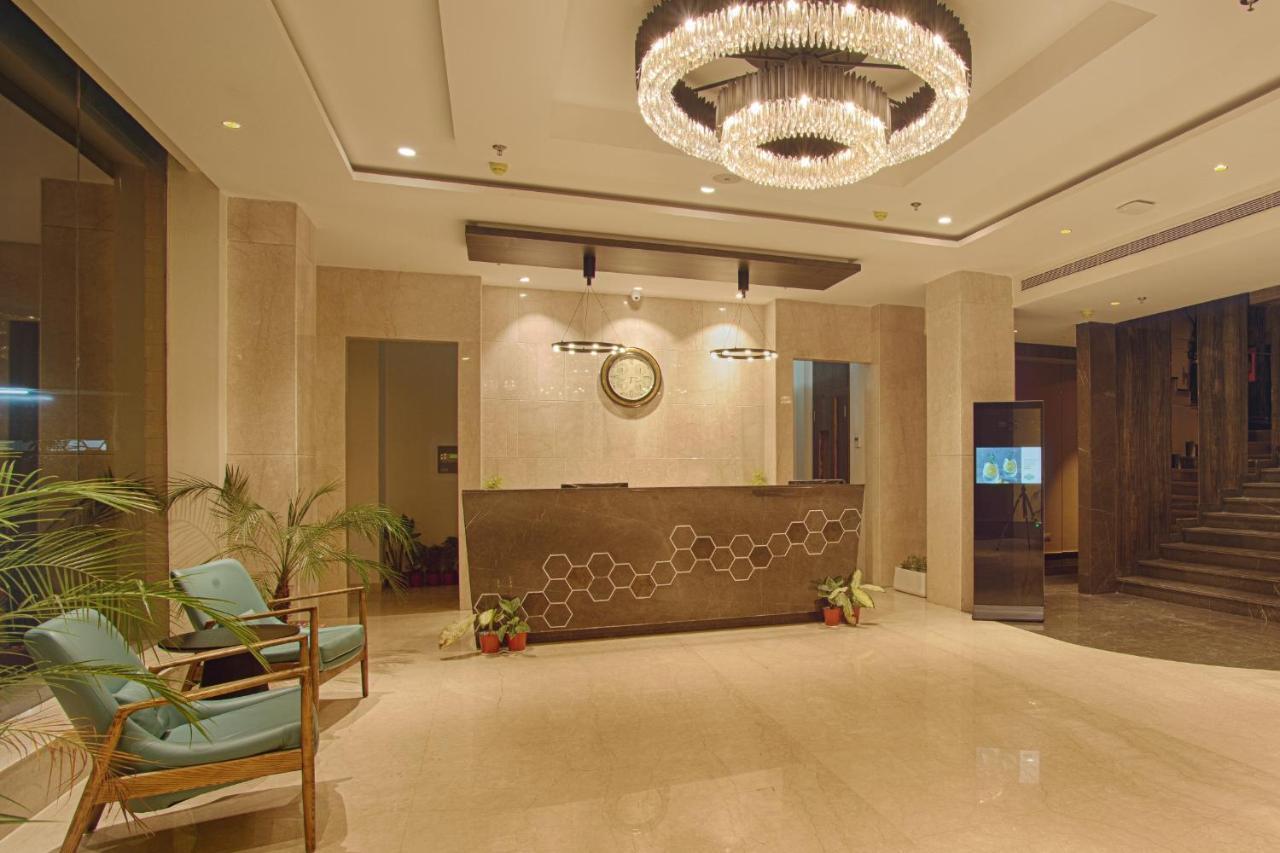 Hotel Sunhill Portico Shiliguri Exterior foto